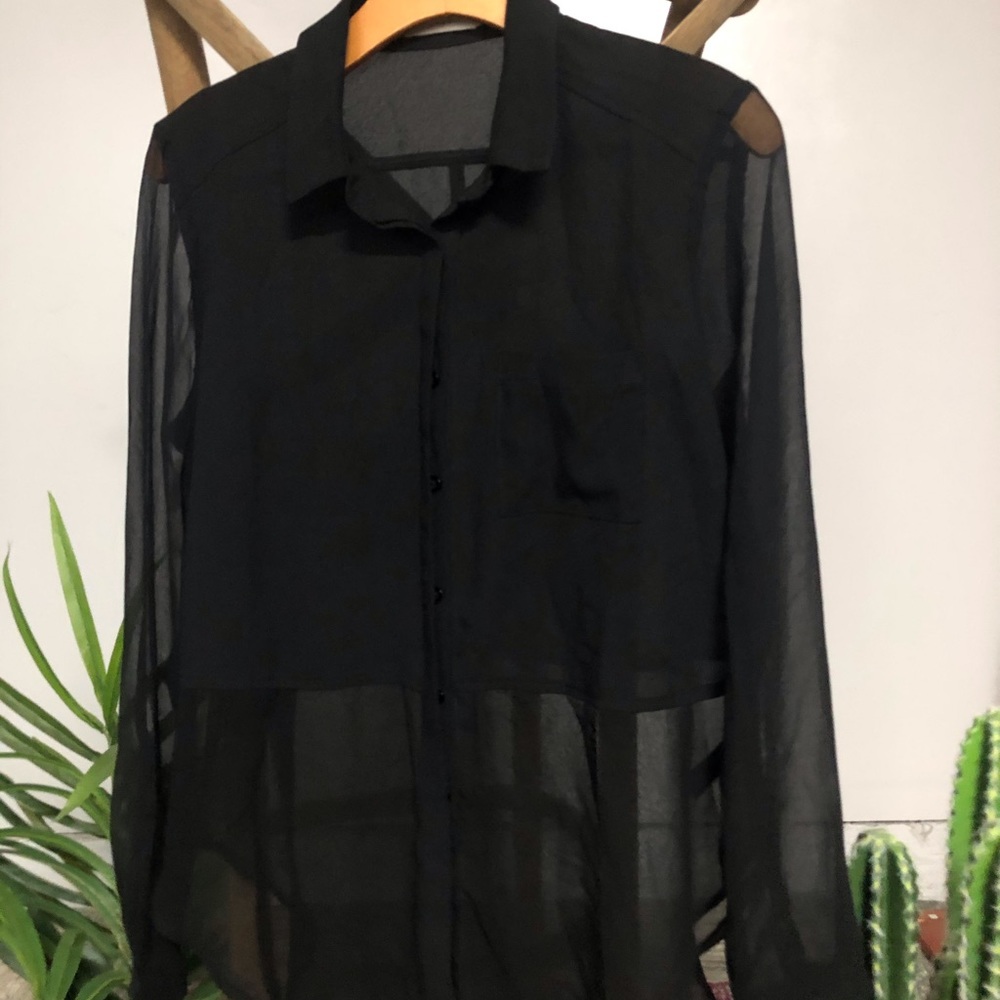 Lush Long Slave Collared Shirt Size M